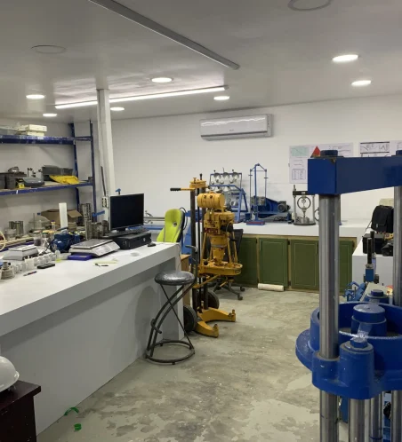 Laboratorio de Mecánica de Suelos